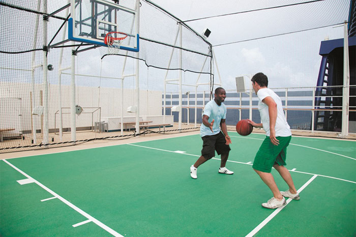 07_Epic_BasketballCourt_Dribble1_hi.jpg