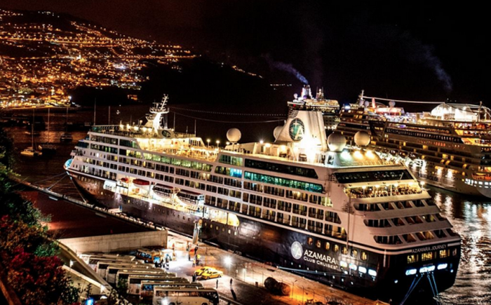 2015-08-Azamara-Journey-docked-in-Madeira-overnight-e1440681716827.png
